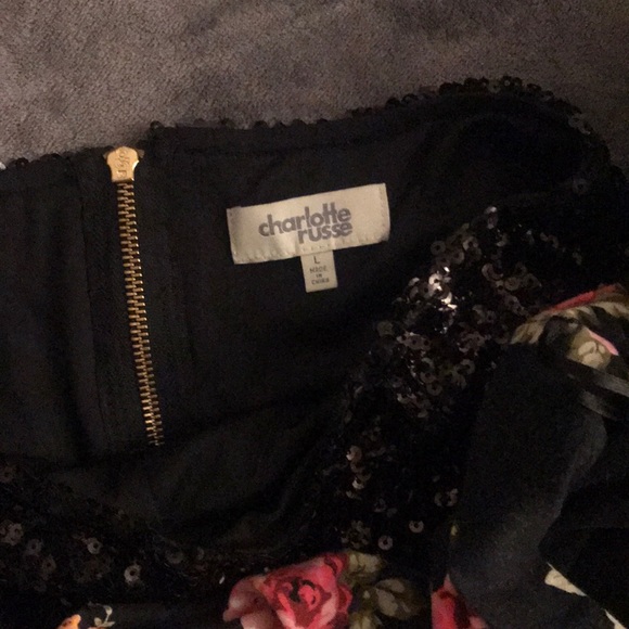 Black shorts and two skirts. - Picture 3 of 3